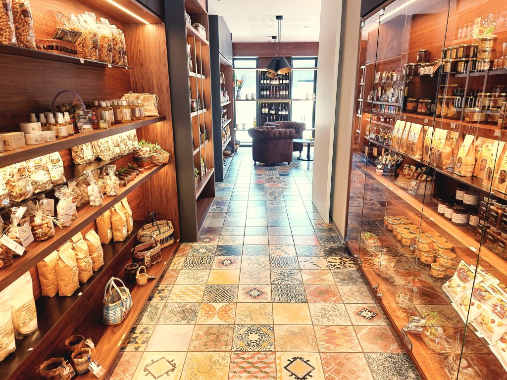 Boutique | Auberge les Murets | bar boutique auberge les murets 2023 13