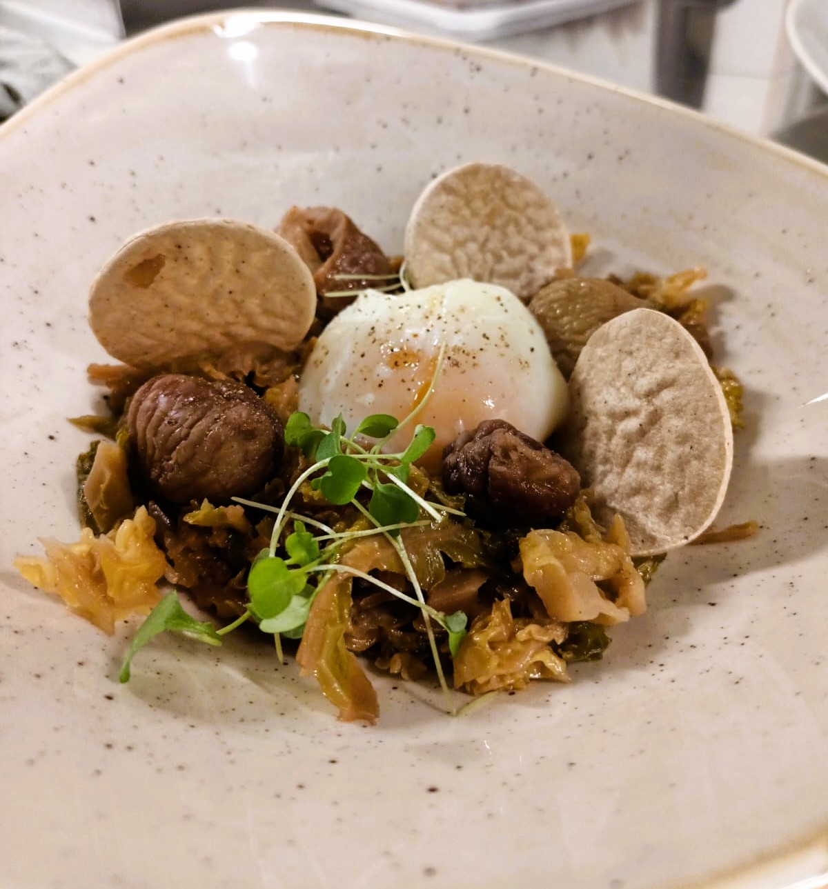 local and seasonal dishes based around the Chaâtaigne d'Ardèche, Castagnades menu, operation L'Ardèche et les légumineuses s'invitent au menu (Ardèche and legumes on the menu)